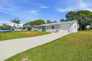 381 NW Curtis St, Port Saint Lucie, FL 34983 - Photo 3
