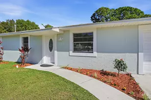 381 NW Curtis St, Port Saint Lucie, FL 34983 - Photo 7