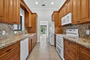 6656 Las Flores Dr, Boca Raton, FL 33433 - Photo 9