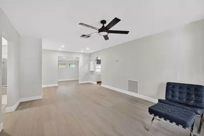 15 NE 17th Avenue, Pompano Beach, FL 33060 - Photo 5