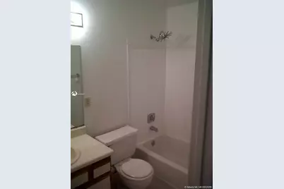 1239 SW 46th Avenue #906, Pompano Beach, FL 33069 - Photo 9