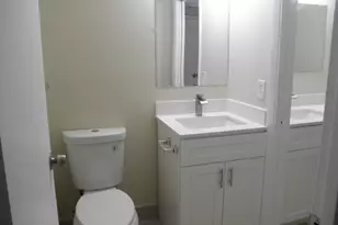 1856 Fairview Villas Dr, Palm Springs, FL 33406 - Photo 15