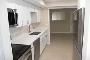 1856 Fairview Villas Dr, Palm Springs, FL 33406 - Photo 11