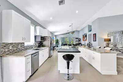 11067 Springbrook Circle, Boynton Beach, FL 33437 - Photo 7