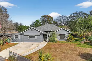 8516 99th Ct, Vero Beach, FL 32967 - Photo 1