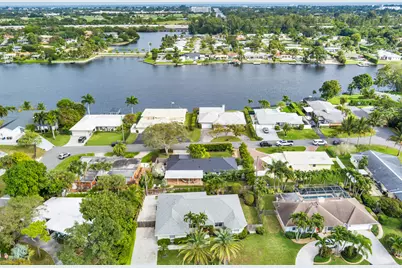 7521 Edgewater Circle, West Palm Beach, FL 33406 - Photo 35