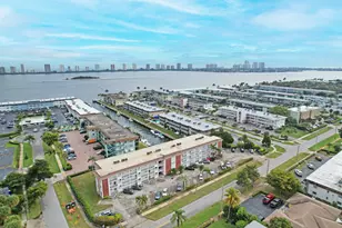 236 Castlewood Dr, North Palm Beach, FL 33408 - Photo 21