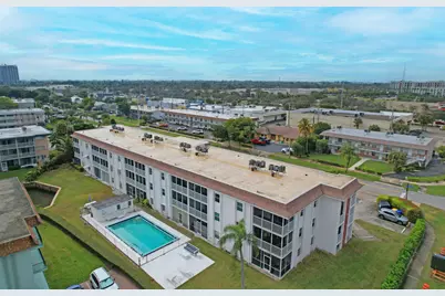 236 Castlewood Drive #305, North Palm Beach, FL 33408 - Photo 19