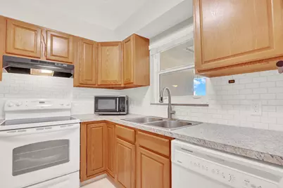 236 Castlewood Drive #305, North Palm Beach, FL 33408 - Photo 17