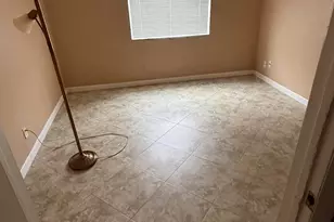 475 SE 8th St, Deerfield Beach, FL 33441 - Photo 17