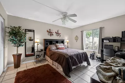 1013 Green Pine Boulevard #D1, West Palm Beach, FL 33409 - Photo 11