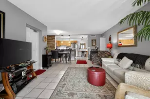 1013 Green Pine Blvd, West Palm Beach, FL 33409 - Photo 3