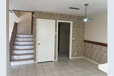 4803 Waterview Circle, Palm Springs, FL 33461 - Photo 9