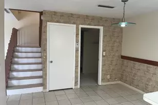 4803 Waterview Cir, Palm Springs, FL 33461 - Photo 9