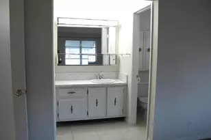 277 High Point Ct W, Delray Beach, FL 33445 - Photo 25