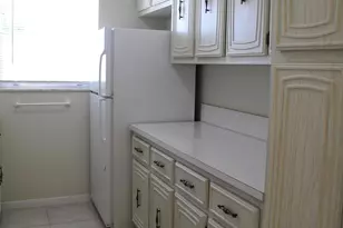 277 High Point Ct W, Delray Beach, FL 33445 - Photo 13