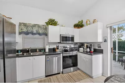 7398 Granville Avenue, Boynton Beach, FL 33437 - Photo 15