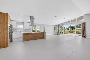 11801 Fountainside Cir, Boynton Beach, FL 33437 - Photo 9