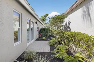 11801 Fountainside Cir, Boynton Beach, FL 33437 - Photo 45