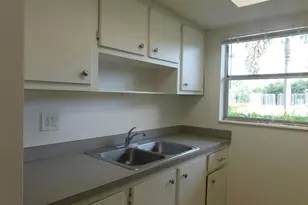 640 SE 2nd Ave, Boynton Beach, FL 33435 - Photo 7