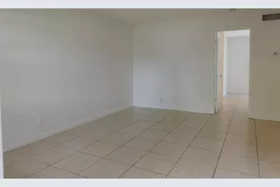 640 SE 2nd Avenue #107, Boynton Beach, FL 33435 - Photo 3