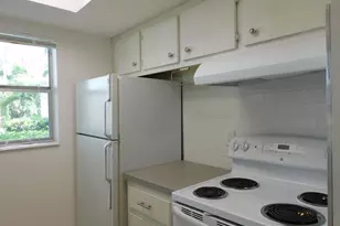 640 SE 2nd Ave, Boynton Beach, FL 33435 - Photo 9