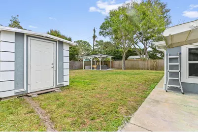 5709 SE Indigo Avenue, Stuart, FL 34997 - Photo 23