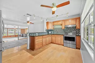 5709 SE Indigo Ave, Stuart, FL 34997 - Photo 5