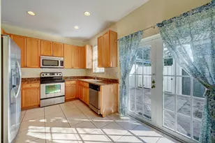 1092 NW 18th Ave Ave, Boca Raton, FL 33486 - Photo 3