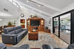 5470 NW 3rd Ter, Boca Raton, FL 33487 - Photo 11