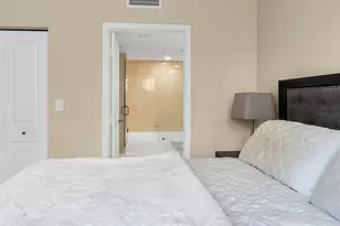 347 N New River Dr E, Fort Lauderdale, FL 33301 - Photo 25