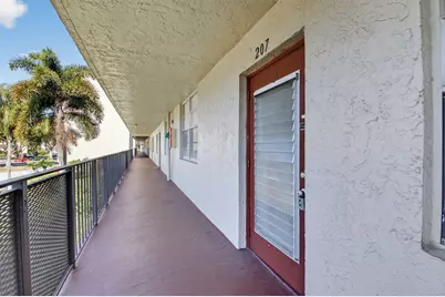 27 Abbey Lane #207, Delray Beach, FL 33446 - Photo 5