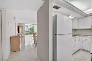 27 Abbey Ln, Delray Beach, FL 33446 - Photo 7