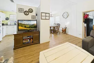 102 NE 8th Ave, Okeechobee, FL 34972 - Photo 13