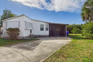 102 NE 8th Ave, Okeechobee, FL 34972 - Photo 1