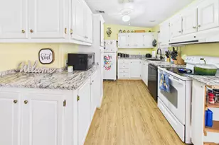 102 NE 8th Ave, Okeechobee, FL 34972 - Photo 11