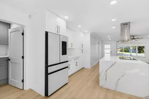 360 SW 2nd St, Boca Raton, FL 33432 - Photo 23