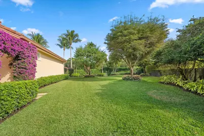 3678 Touch Of Class Court, Wellington, FL 33414 - Photo 13