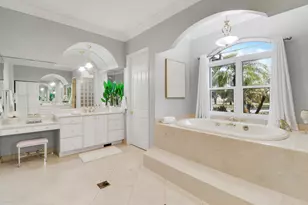 18512 SE Old Trail Dr E, Jupiter, FL 33478 - Photo 17