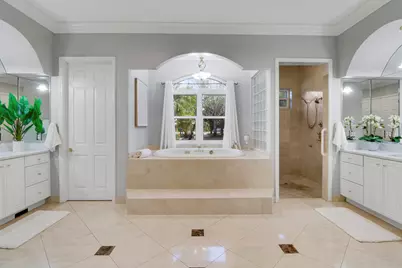 18512 SE Old Trail Drive E, Jupiter, FL 33478 - Photo 15