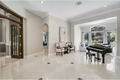 18512 SE Old Trail Drive E, Jupiter, FL 33478 - Photo 5