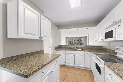 10 Royal Palm Way #203, Boca Raton, FL 33432 - Photo 21