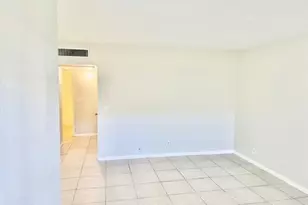 240 Croton Ave, Lantana, FL 33462 - Photo 5