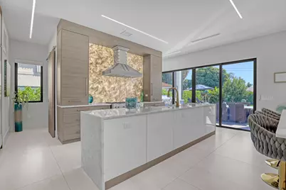 1161 Pine Point Road, Riviera Beach, FL 33404 - Photo 17