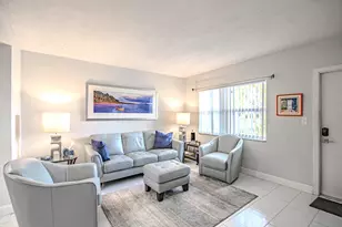 660 Glouchester St, Boca Raton, FL 33487 - Photo 5