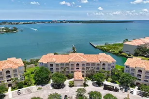 4 Harbour Isle Dr E, Fort Pierce, FL 34949 - Photo 17