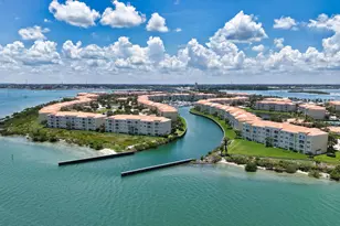4 Harbour Isle Dr E, Fort Pierce, FL 34949 - Photo 13