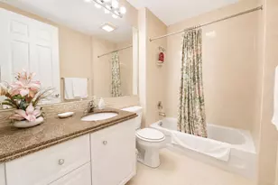 4 Harbour Isle Dr E, Fort Pierce, FL 34949 - Photo 7