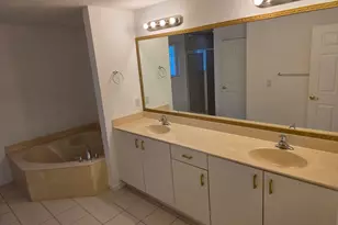 3589 NW 14th Ct S, Lauderhill, FL 33311 - Photo 11