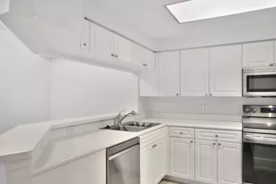 3018 Alcazar Place #108, Palm Beach Gardens, FL 33410 - Photo 7